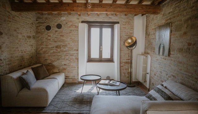 La casa in piazzetta in Borgo Loretello