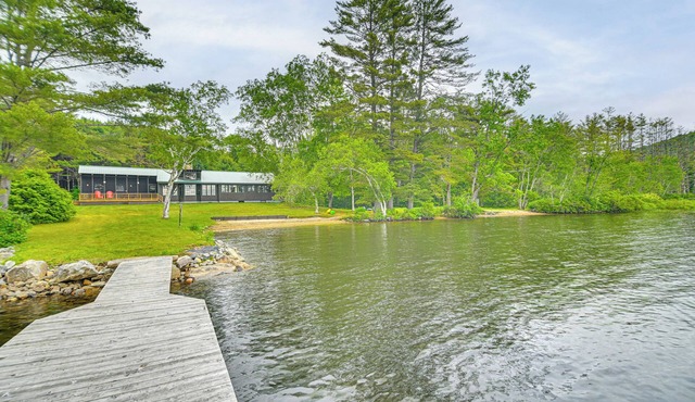 Lakefront Escape w/Deck & Kayaks in Lovell!