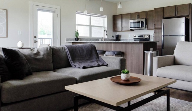 Landing | Spectacular 2BD, Pool, Gym