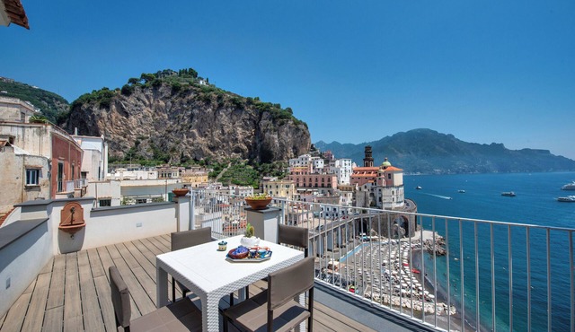 Le Tre Sirene – Stunning Sea View Home Atrani