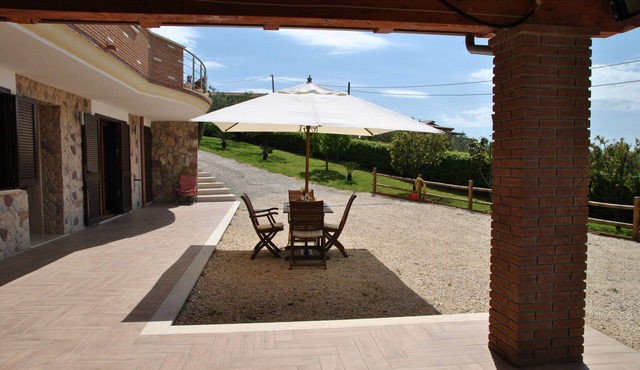 Little Paradise, sea view on the hill