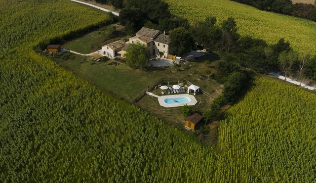 Locanda Nemorosa - Splendid country villa with large garden, swimming pool and spa