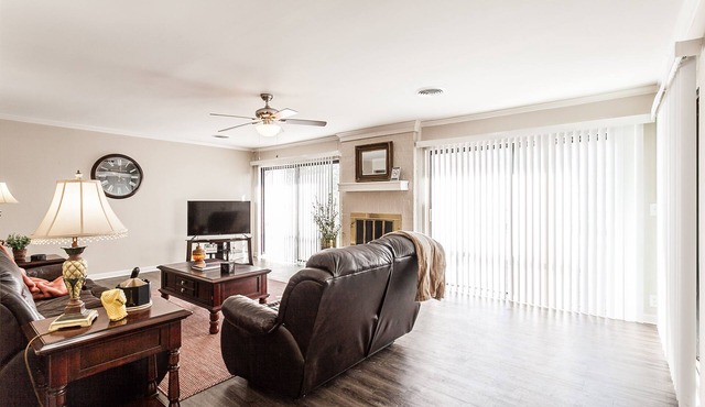 Long-term stays 2br Germantown