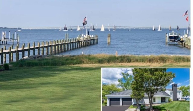 Luxury Waterfront Annapolis home with your very own Private Beach & Dock