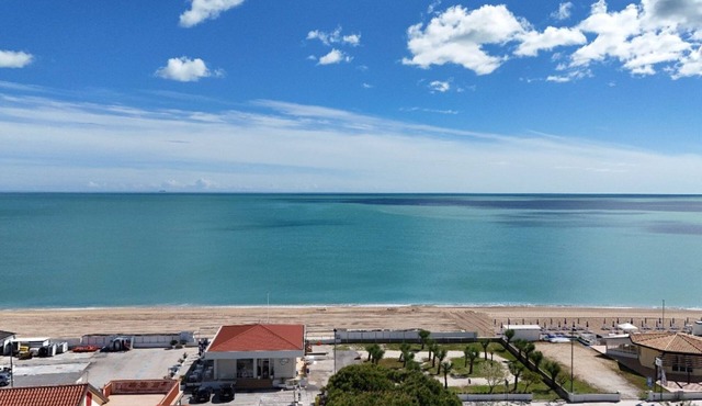 M026 - Marcelli, new three-room apartment with terrace 80 meters from the sea