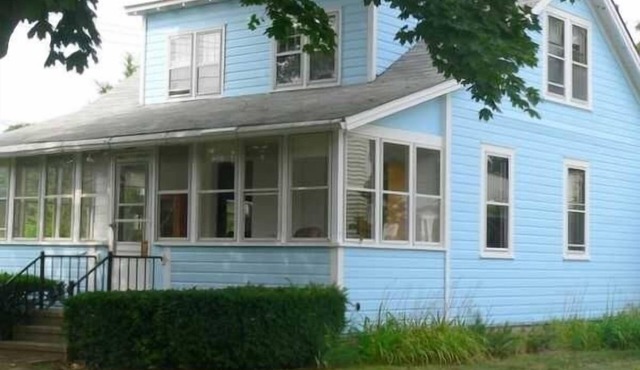 Madison Beach House Just Steps To Private Beach On LI Sound At 7 Pent Rd