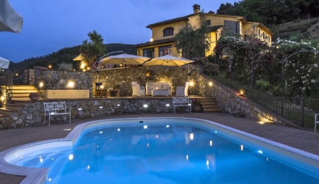 Magnificent villa in the countryside near Pistoia. Pool, Airco, BBQ