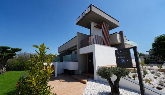 Maison d'Elite
