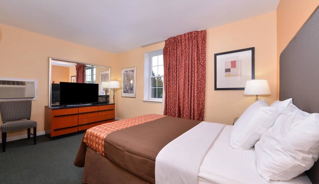 Media Inn and Suites
