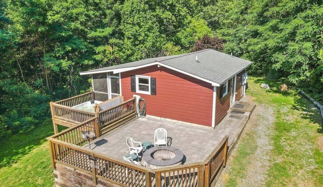 Mountain Escape Cottage