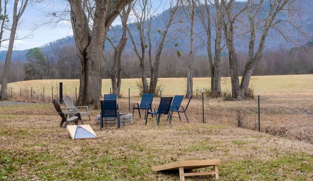 Mountain View River Retreat