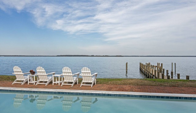 NEW! Gorgeous Waterfront Estate with Saltwater pool, beach and dock