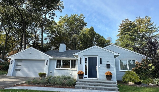 Newly constructed 3 Bedroom home sleeps up to 8 people. MAJOR INTERNATIONAL SPORTING EVENT tournament special