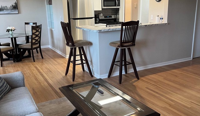 Nice 3-bedroom house in charming Avon Lake close to lake with boat parking