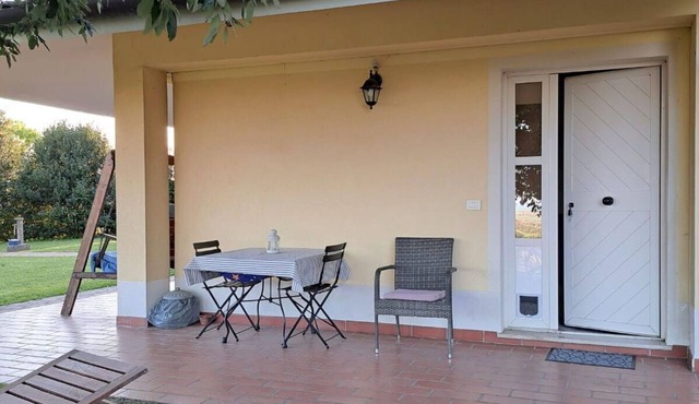 Nice apartment with A/C, WIFI, TV, patio, panoramic view and parking, close to Porto Recanati