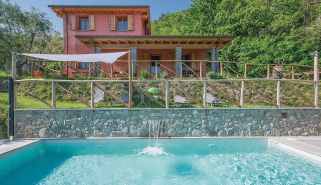 Nice home in Marliana PT with private swimming pool, can be inside or outside