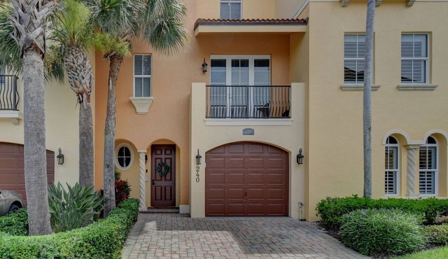 Ocean Bay Villa in Hutchinson Island!