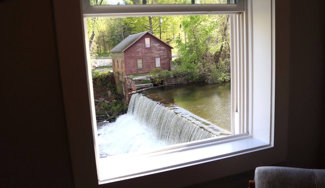 Old Mill Inn