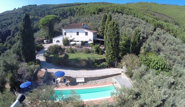 On the Hills Pisa-Lucca, Poetic Villa Salt Pool, Pace, Nature, poetry