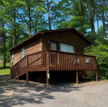 One Bedroom Cozy Cabin #23 on Patoka Lake in Southern Indiana