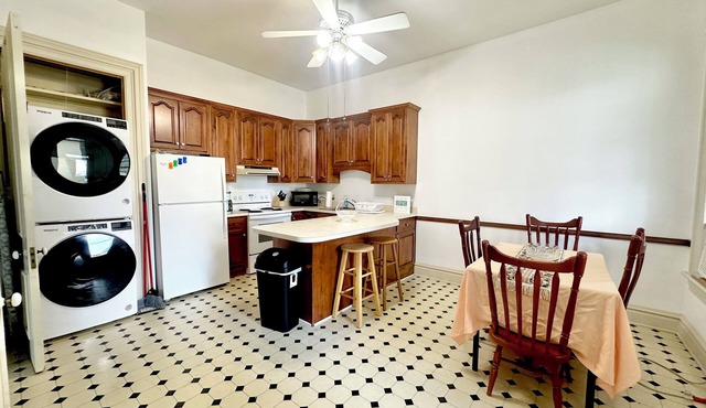 One-Of-A-Kind 2-bedroom apartment with AC, WiFi in lovely Danville