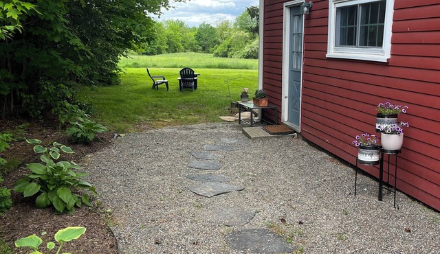 Peaceful Meadow Retreat