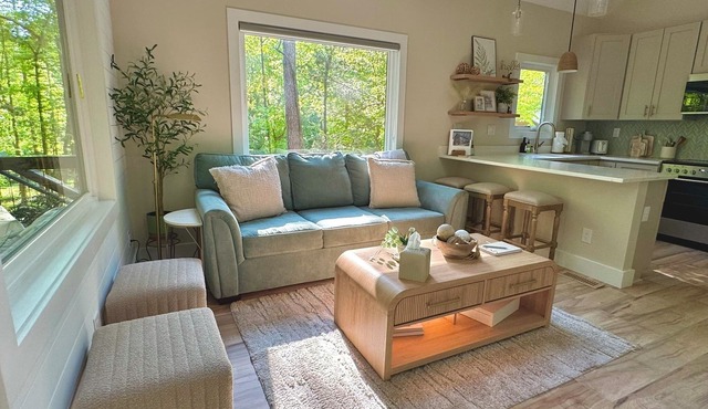 Peaceful Vibe, Modern Cabin - 10 mins from Tryon International Equestrian Center