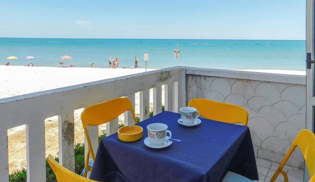 Pet friendly apartment in Marotta