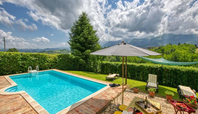 Pet-Friendly Villa with Garden