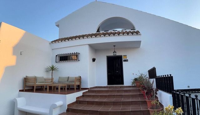 Pleasant Studio House in front of the beach