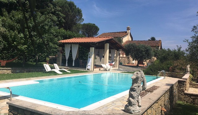 Podere Belvedere - Superbe et Grande Villa de Campagne Avec Piscine Privée