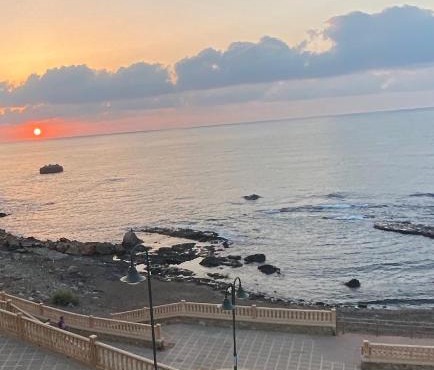 Primera línea de playa en Villaricos