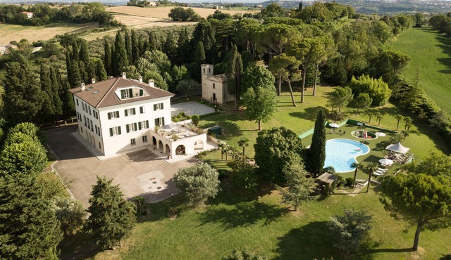 Private villa ideal location for families & weddings.
