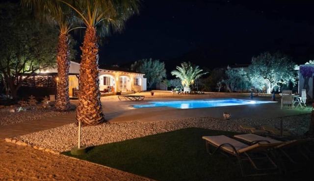 Quiet villa with pool, Mojácar (Villa Mojacasa)