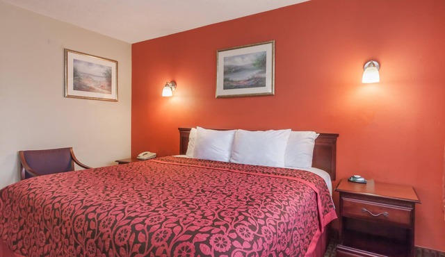 Red Carpet Inn