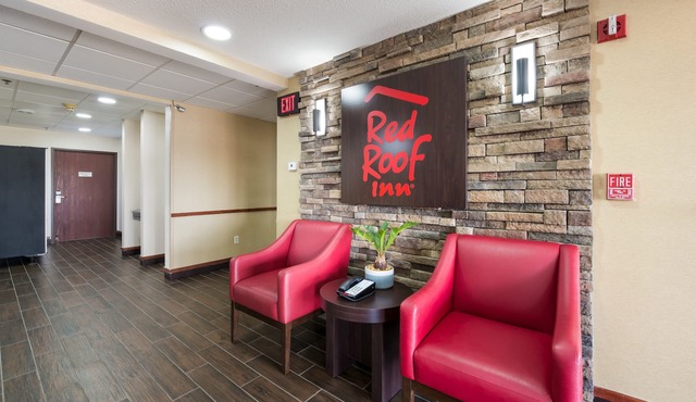 Red Roof Inn Auburn