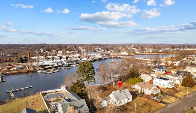 Relax by the River ~ Branford Waterfront Home