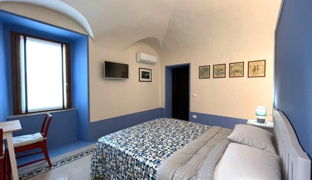 Relaxation and Elegance on the Liri delightful studio apartment, simple but with attention to detail