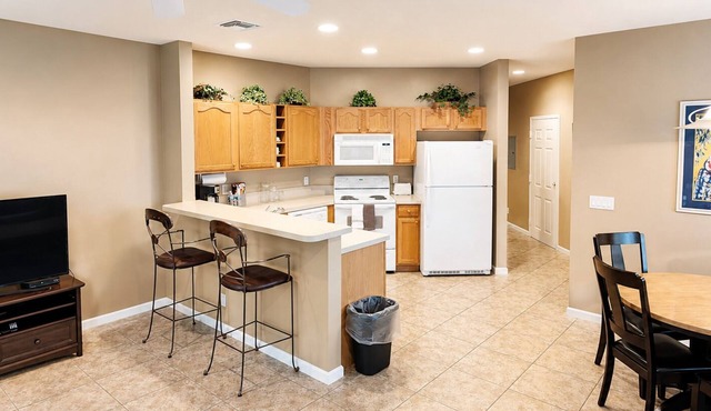 Right Direction Rentals 2 Bedroom Villa 8401