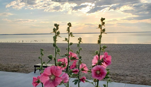 River Edge Inn