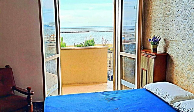 ☀️🏖️🌊Riviera del Conero Front Sea 🏖️,3 bedrooms, 10 beds