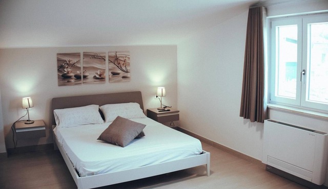 Room 'Camera Tripla Bagno Privato Esterno' with Shared Terrace, Wi-Fi and Air Conditioning