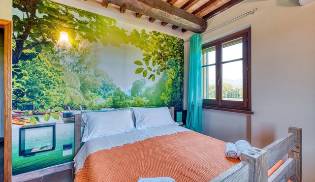 Room 'Cipriano' with Shared Garden, Wi-Fi and Air Conditioning