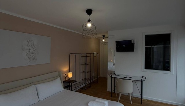 ROOMS 78