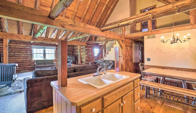Rustic Zanesville Getaway w/Expansive Yard!