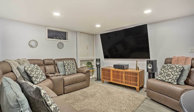 Saddle Brook Studio with Patio - Near NYC!