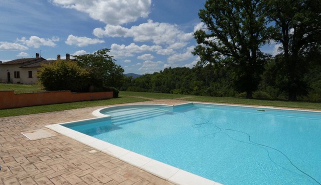 Scappo in Umbria, La Cantinetta