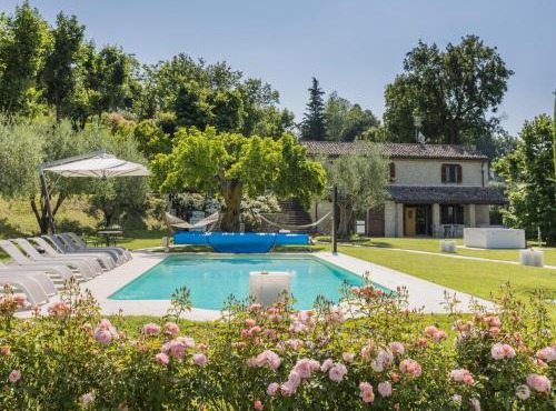 Scenic villa with heated pool