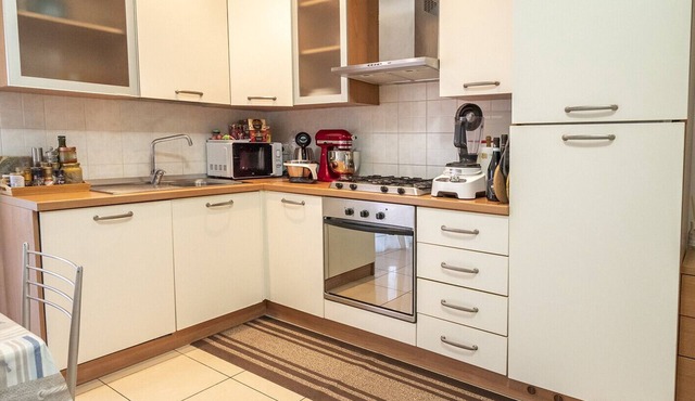 SE042 - Marzocca, nice three-room apartment 100 meters from the sea