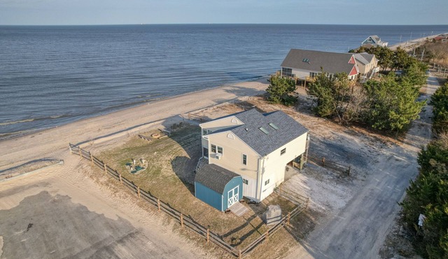 Secluded Beach home with amazing views.